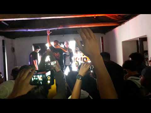 Metalinguistica vs Puch.. batalla exhibición!!ECUADOR