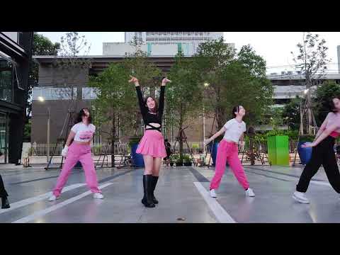 Peach You x iWish x Daisy Daisy : Feel My Rhythm @ Siam Walking Street - Siam【4K 60FPS】