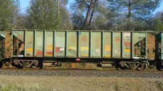 preview picture of video 'Railfanning Oroville, California: January 29, 2009 | Featuring the Loram Railgrinder'