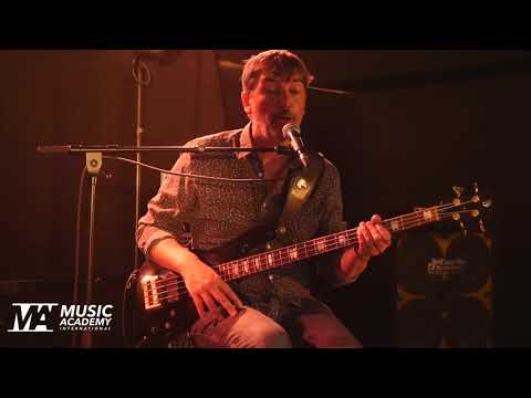 Bassiste Magazine #92   Les carnets M A I   Jean Bisello & Olivier Baldissera : "Same Day Service"