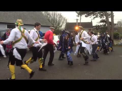 Packington Morris Men and guests 'Bonny Green Garters'
