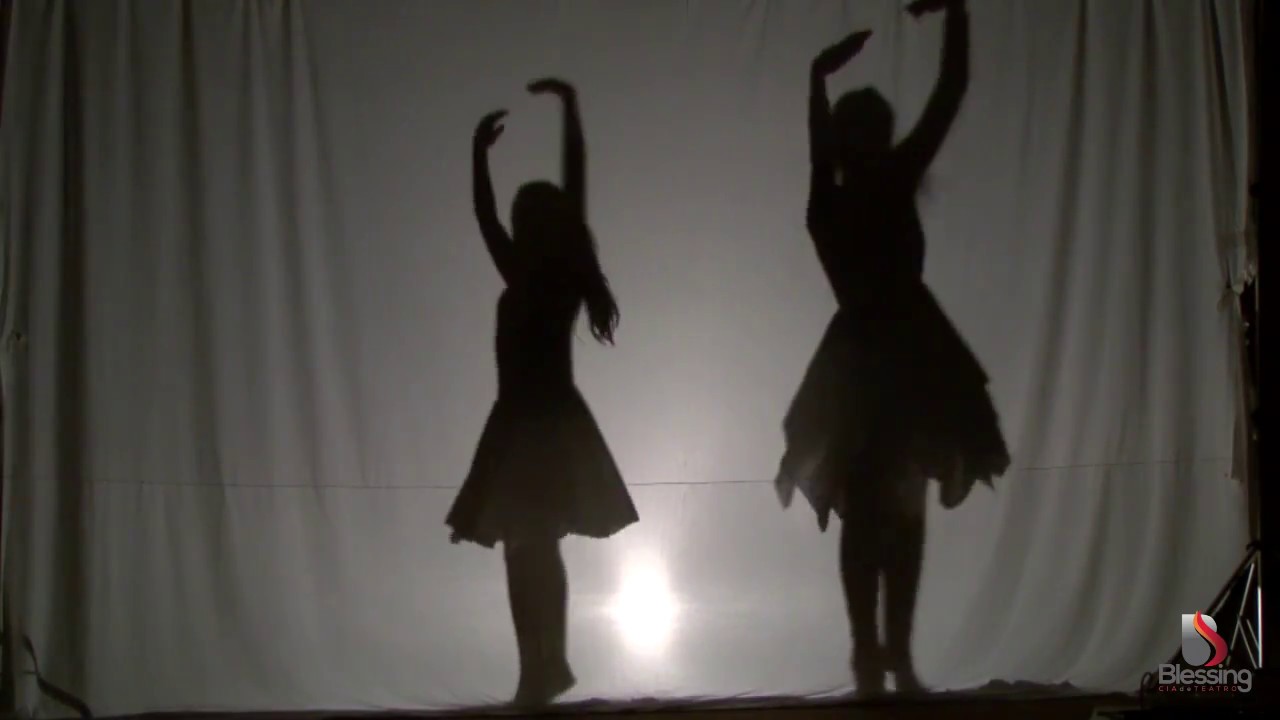 Teatro de Sombras dia das mães por Blessing Cia de Teatro