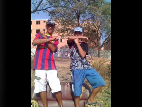 Mc Billy e Jhok - Dia De Terror