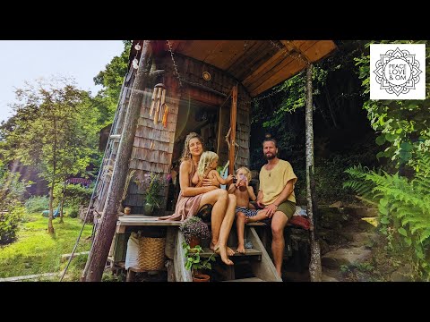 Leben im Bauwagen - Familie erfüllt sich Traum von Schwarzwald-Paradies