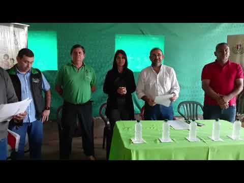 Entrega de créditos a productores y microemprendedores, clientes del CAHn de Mayor Otaño Itapúa