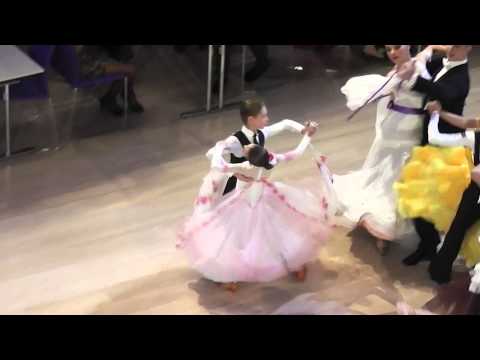 Borůvky MČR 2013 junior STT družstev   semifinále WALTZ