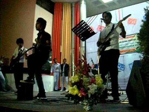 tumi bonna covered by johnny gregory(live concert in gregory)