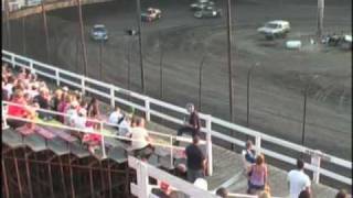 preview picture of video 'Macon Speedway heat win 7-31-10'