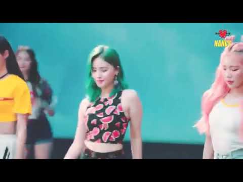 Momoland BAAM Nancy fancam