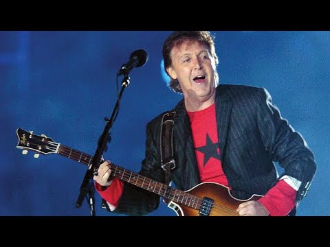Paul McCartney - Yesterday - Live in Milan 2011 HD
