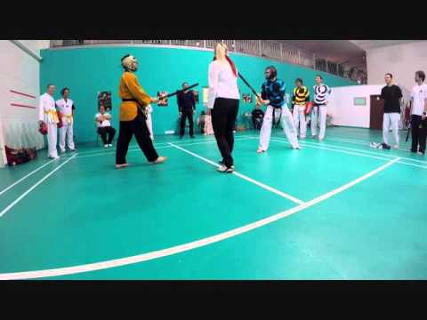 Pomozte nám na mistrovství Evropy do Paříže!