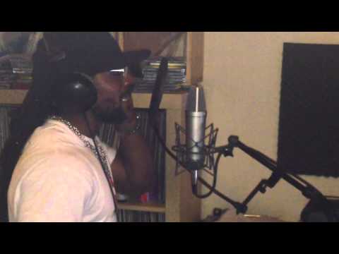 DEMOLITION MAN - FIRE (TRUDEBWOYS SOUND DUBPLATE)