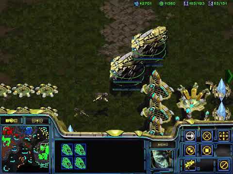 Zerg Alliance: 2 Humans + CPU vs 4 AI in StarCraft