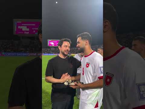 ولي العهد والأمير علي يهنئان علي علوان بجائزة أفضل لاعب عمون الأردن