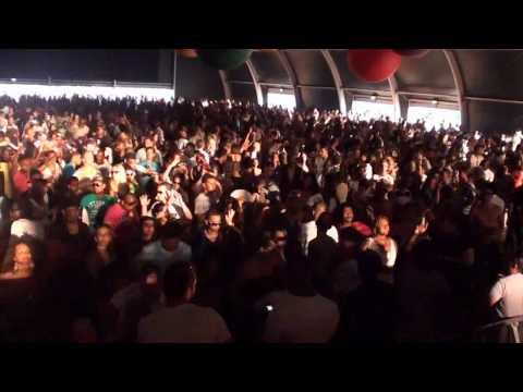 Brian Chundro & Santos@Latin Village 2010(Brutal Stage)