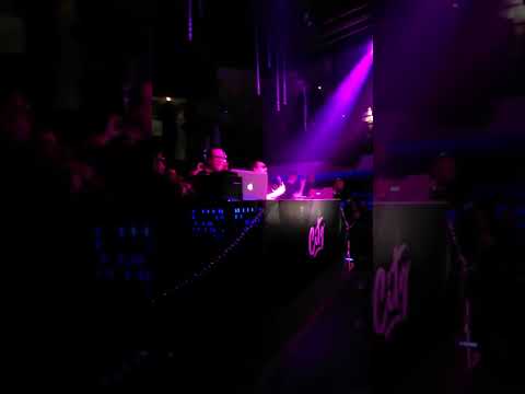 IGOR S & LADY BRIAN, CITY HOUSE 24/04/22  - - -