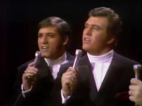 Turn Around, Look at Me - The Vogues