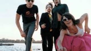 Brazilian Girls - Me gustas cuando callas (2005)