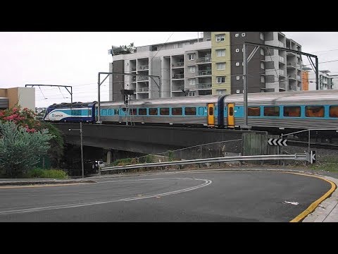 Countrylink XPT Merivale Bridge