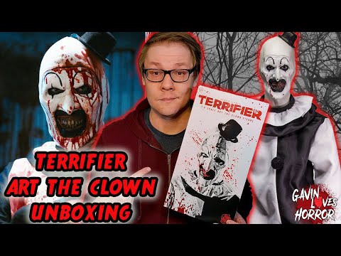 TERRIFIER Art the Clown Figure UNBOXING | Trick or Treat Studios