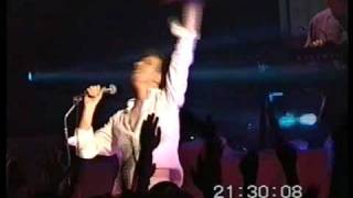 David Bowie - I`m Afraid Of Americans / Battle For Britain (Shepherds Bush Empire - 12.08.1997)