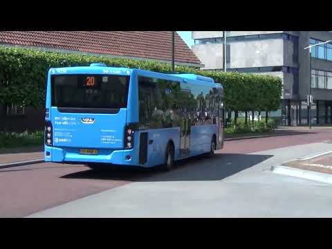 Bus 20 vertrekt van busstation Drachten Van Knobelsdorffplein!