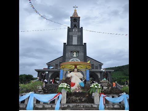 TGP Huế - Thánh Lễ Làm Phép Nhà Thờ và Cung Hiến Bàn Thờ Giáo xứ Hói Dừa  ngày 16/07/2017     01