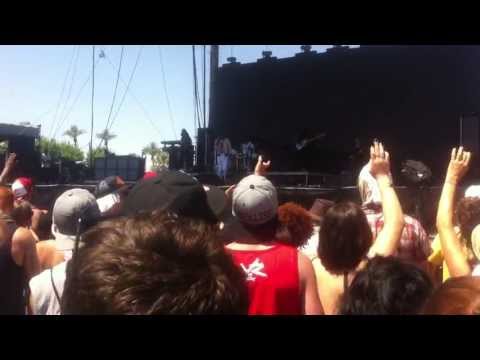 Theophilus London "I Stand Alone" Live at Coachella 2013