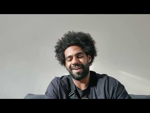 Q&A with Robbahollow