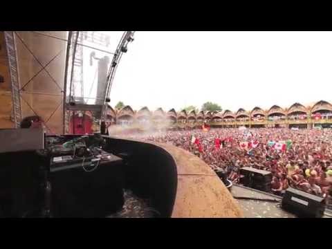 DVBBS dropped new track DEJAVU with Joey Dale & Delora at Tomorrowland!!!!!