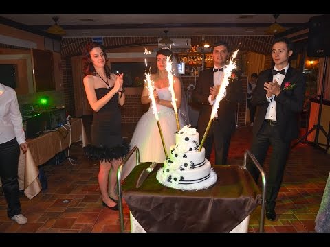 28 Dj nunta (PRIMIREA TORTULUI) cameraman fotograf - 0751132073 - DjFotoFilm