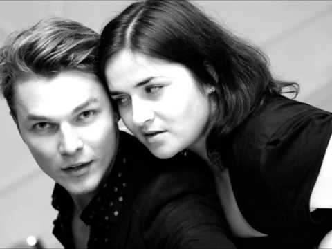 MAD WORLD- Maciek Radel & Jona Ardyn