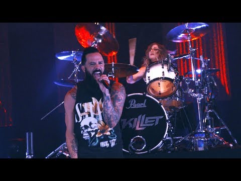 The making of Raw's new opening