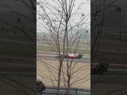 La FERRARI SF-26 IN PISTA a FIORANO con Lewis Hamilton