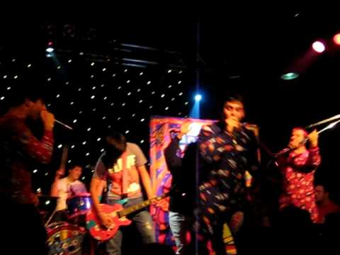 Patent Pending - MC Hammer is celebrating Christmas