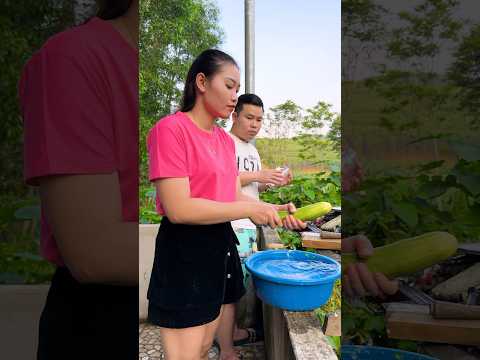 , title : 'Wash cucumbers properly, Funny couple #trending #funny #couple #shorts'
