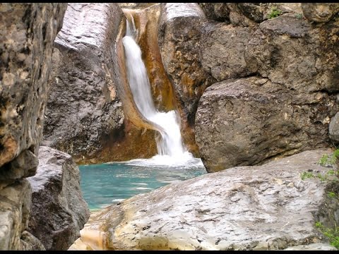 ВИДЕО ВЕСЕННИЙ ВОДОПАД АРПАТ КРЫМ 2016!!