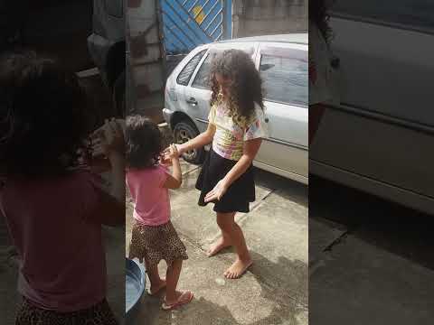 Brincando de adoleta