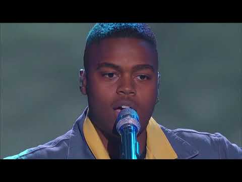 Michael j Woodard blows our mind with his version of Titanum / Sia #idol