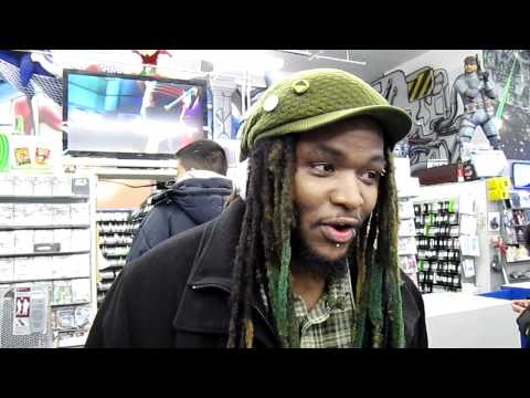 Woolie chooses MvC3 over sex. With two women. At the same time.