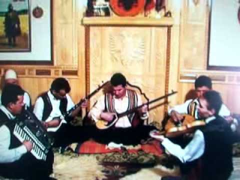 behxhet korpuzi me grup malet tona jan mbush barot.MOV