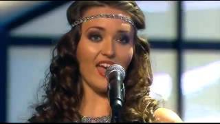 Sasha Masakowski - Let's Face the Music and Dance