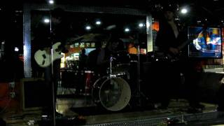 The Blondes Of Vertigo - "Neurotic Side"  (Live @ Menace Motorcycle)