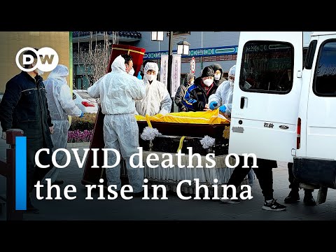 , title : 'Beijing funeral homes overwhelmed by surge in COVID deaths | DW News'