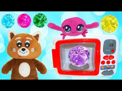 Pukkins gör roliga leksaks diamanter i micron - Lär dig färger - Lek med oss