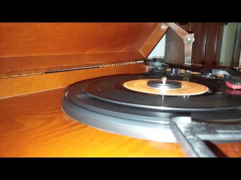 Steve Lawrence- "Go Away, Little Girl" (45 RPM)