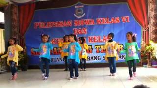 Download lagu Tasya - Libur Tlah Tiba by Naila and friends mp3