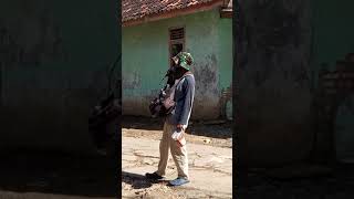 Download lagu Menyentuh bGt,,,,Demi keluarga tercinta d Rumah#Dina Amparan Sajadah#Darso mp3