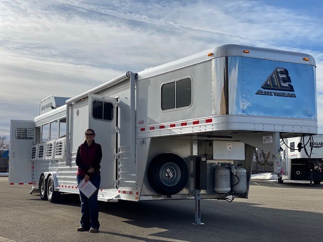 Preview image of Elite 4 Horse Gooseneck Living Quarters youtube video