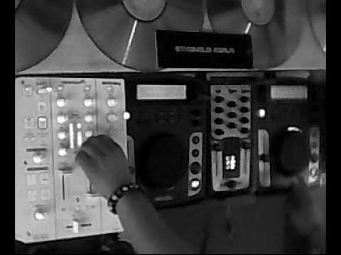 JP MUSIC  AbRIL  (JONATHAN PRECIADO-RMX)